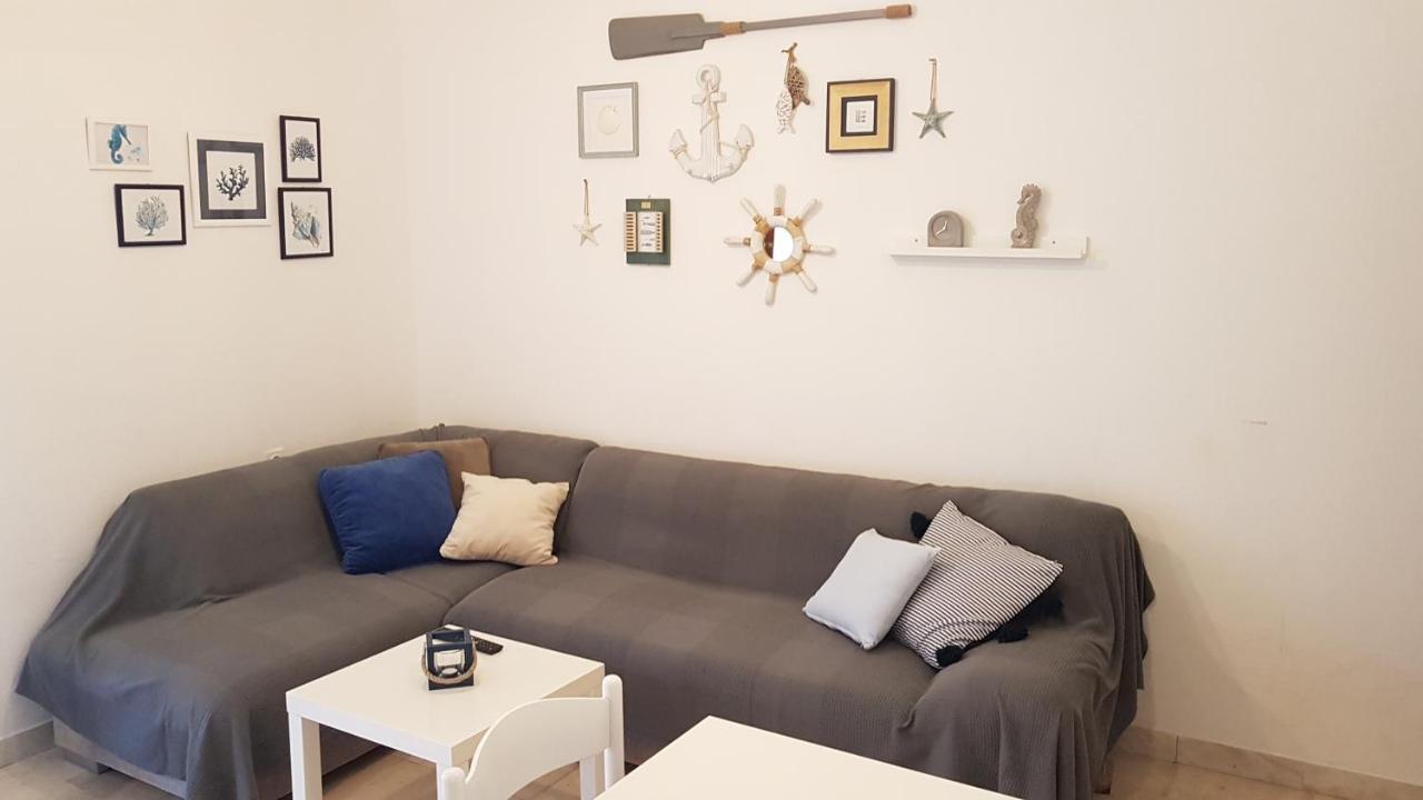 Apartments Branka- 4 Apartments In House- 1 Apartment Has Jacuzzi Vir Exterior photo